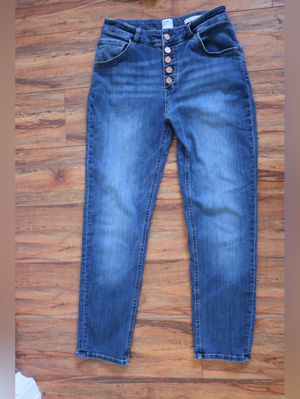 And/Or Women's Boyfriend Jeans in Blue Washed Denim 28